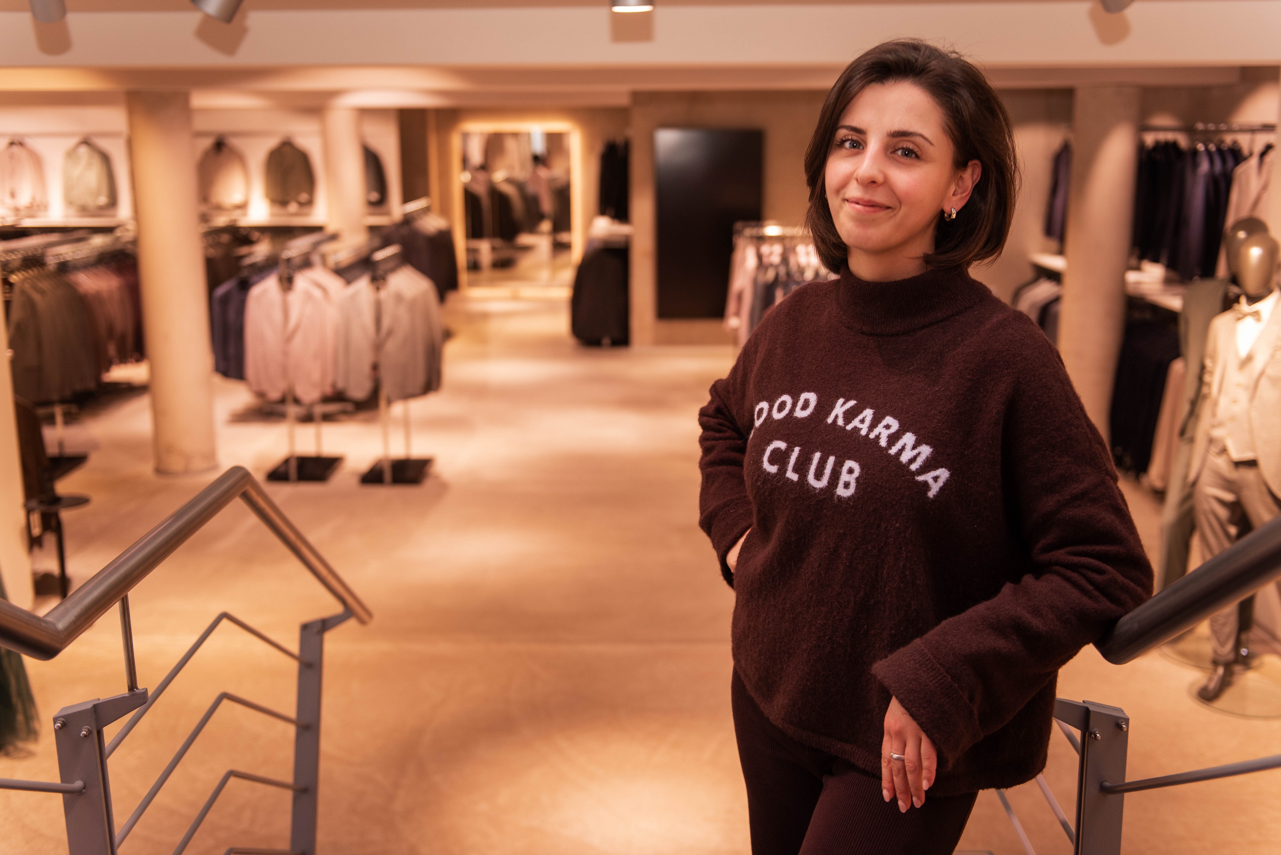 Mode-Expertin Albiona Belegu von Mode Fischer hat den Blick für die perfekte Outfit-Kombination. von Lorena Klein