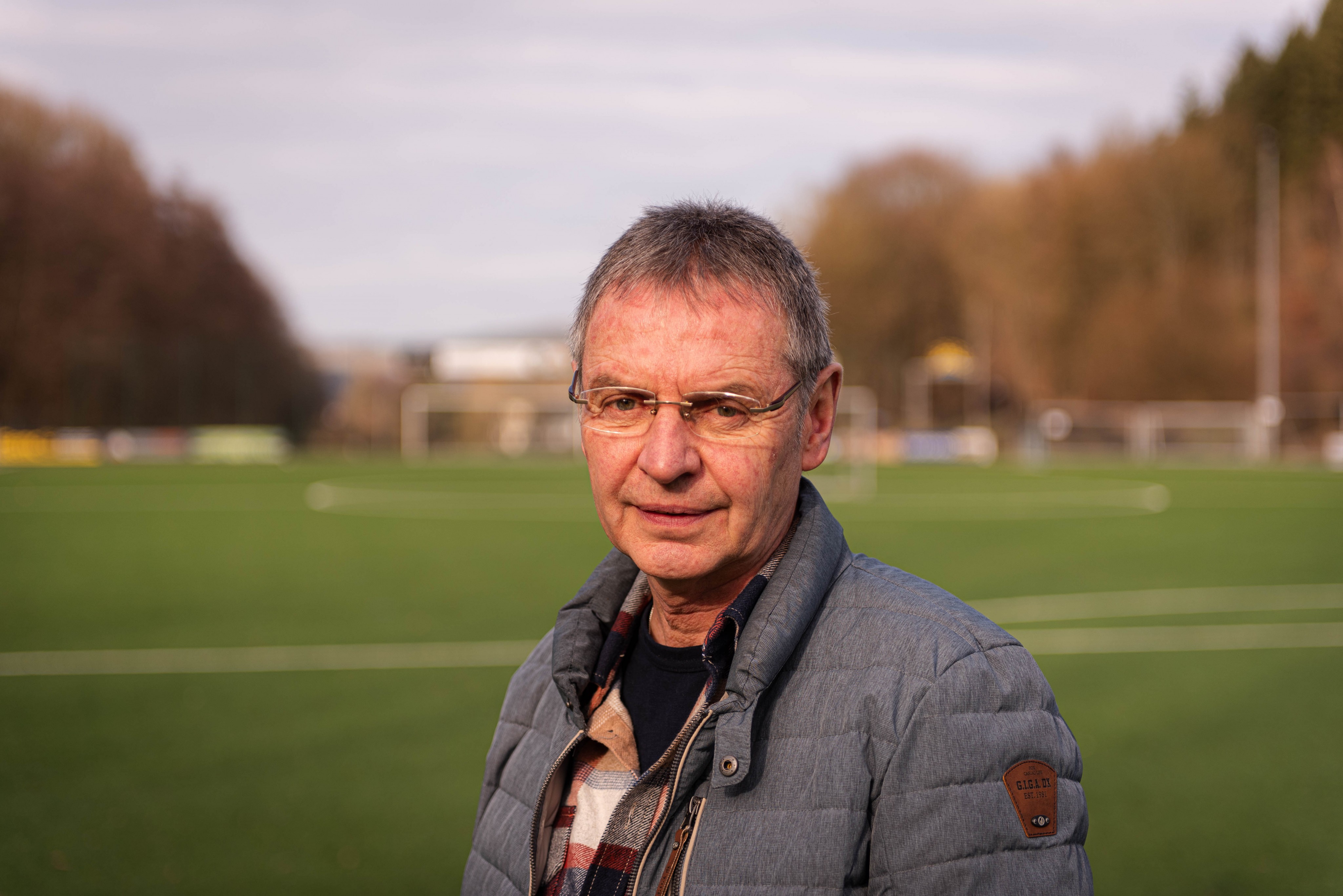 Heinz Kirchhoff blickt nach 40 Jahren auf seine ehrenamtliche Tätigkeit bei den Sportfreunden DJK Bonzel zurück. von Nils Dinkel