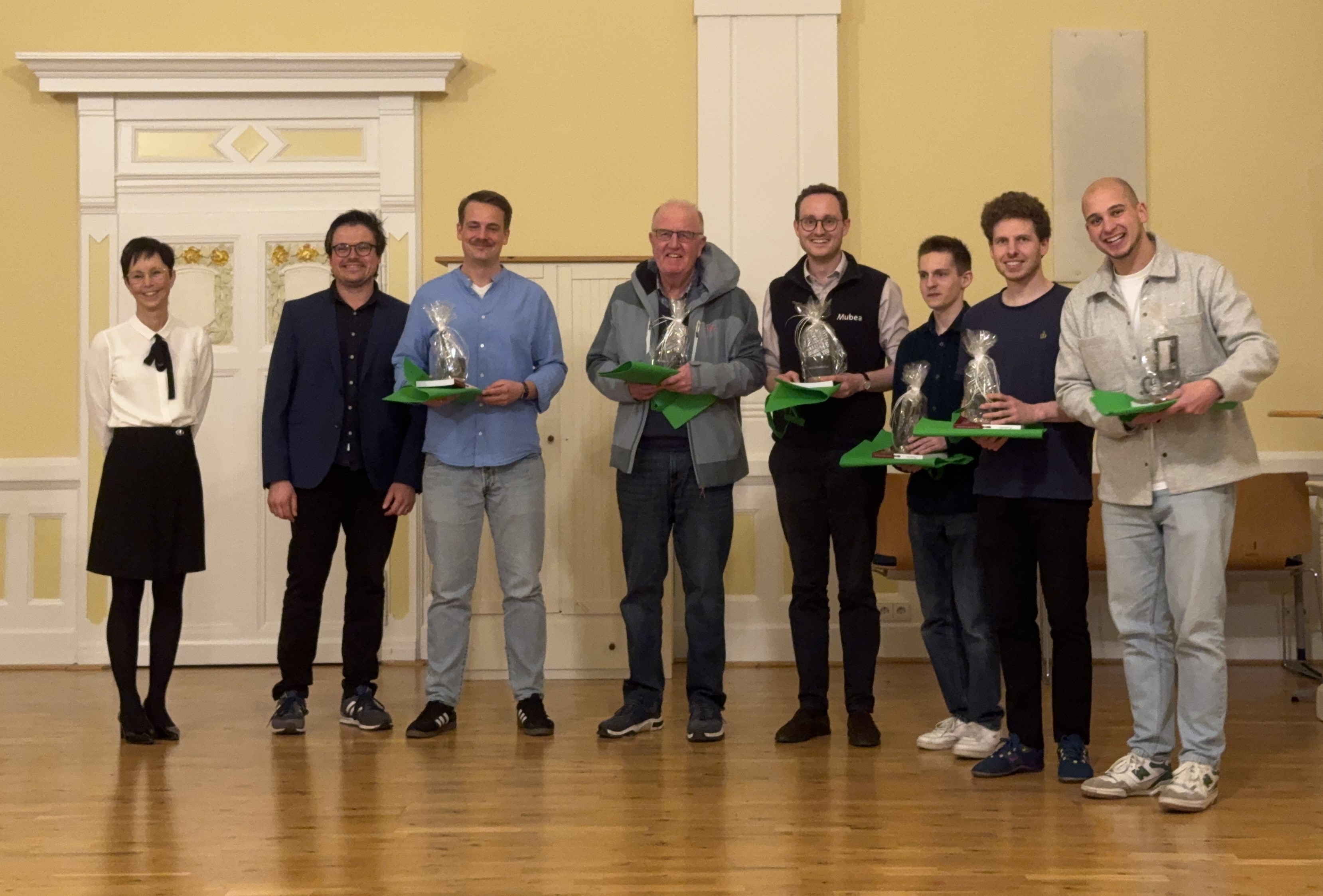 In einer weiteren Vortragsreihe gaben sechs ehemalige Schüler des Rivius Gymnasiums in thematisch vielfältigen Vorträgen ihre bisherigen Lebenswege zum Besten. von Rivius Gymnasium Attendorn