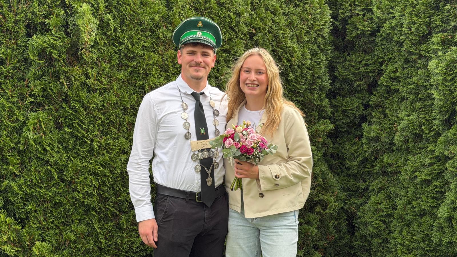 Janis Stahl und Marie Reddig sind das neue Jungschützenkönigspaar in Heid. von privat