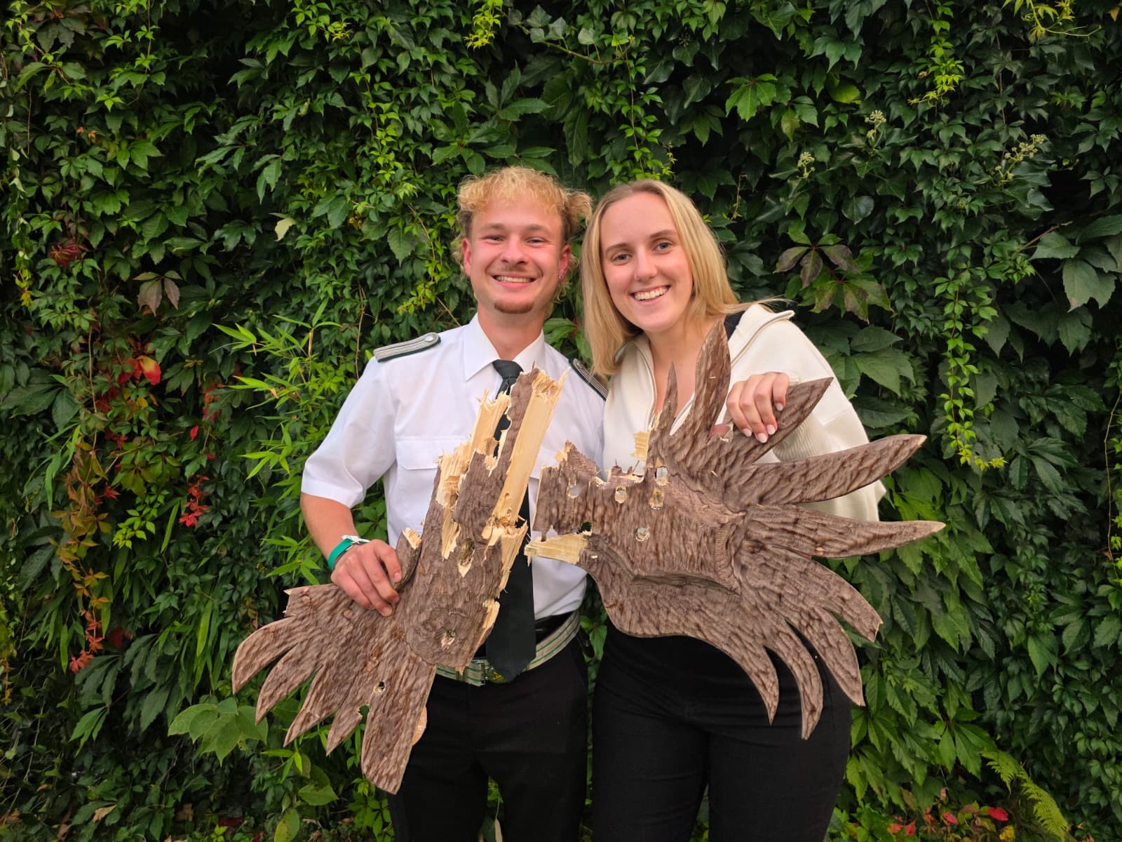 Das strahlende Bamenohler Jungschützenkönigspaar: Sebastian Kelleter und Jessica Schöttker. von Thomas Cwiklinski
